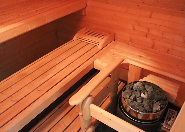 Ferienwohnung -Villa Am Stadtpark- Blankenburg Mit Balkon Und Sauna